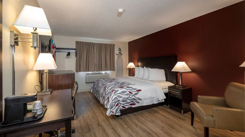 <b>Red Roof Inn Greensburg Room</b>. Images powered by <a href="https://www.leonardoworldwide.com/" title="Leonardo Worldwide" target="_blank">Leonardo</a>.