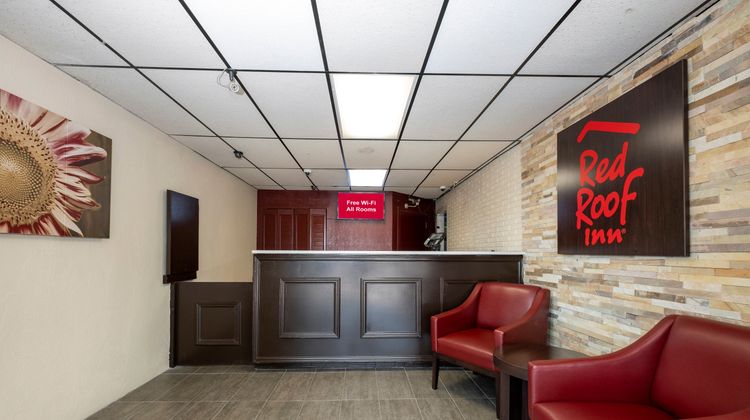Red Roof Inn West Point Lobby