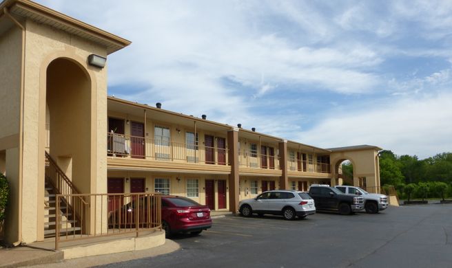Red Roof Inn Columbia, TN Exterior
