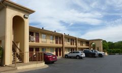 Red Roof Inn Columbia, TN
