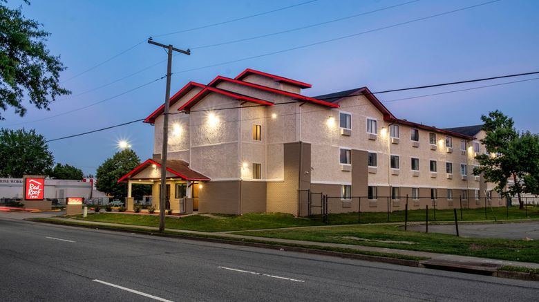 <b>Red Roof Inn Norfolk - Portsmouth Exterior</b>. Images powered by <a href="https://www.leonardoworldwide.com/" title="Leonardo Worldwide" target="_blank">Leonardo</a>.