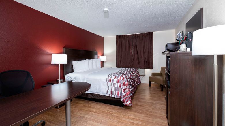 <b>Red Roof Inn Norfolk - Portsmouth Room</b>. Images powered by <a href="https://www.leonardoworldwide.com/" title="Leonardo Worldwide" target="_blank">Leonardo</a>.