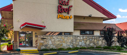 Red Roof PLUS+ Nashville North Exterior