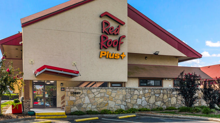 Red Roof PLUS+ Nashville North Exterior