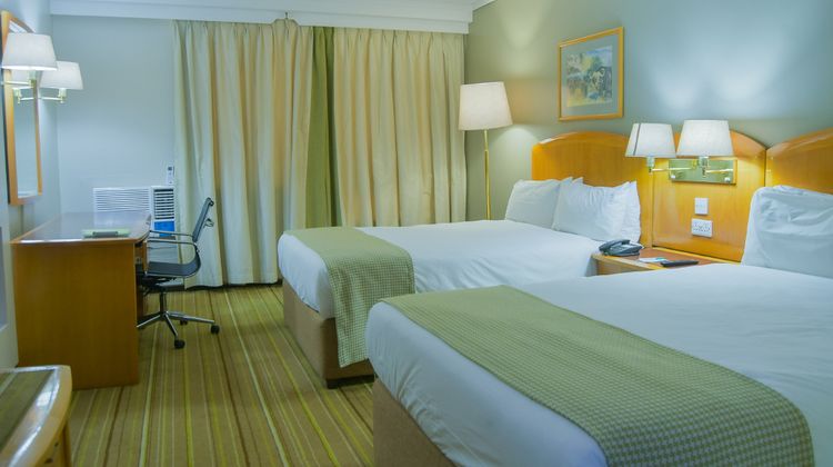 Holiday Inn Harare Room