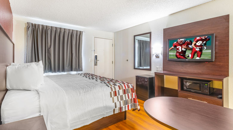 <b>Red Roof Inn Phoenix-Midtown Room</b>. Images powered by <a href="https://www.leonardoworldwide.com/" title="Leonardo Worldwide" target="_blank">Leonardo</a>.