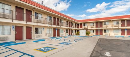Red Roof Inn Phoenix-Midtown Exterior