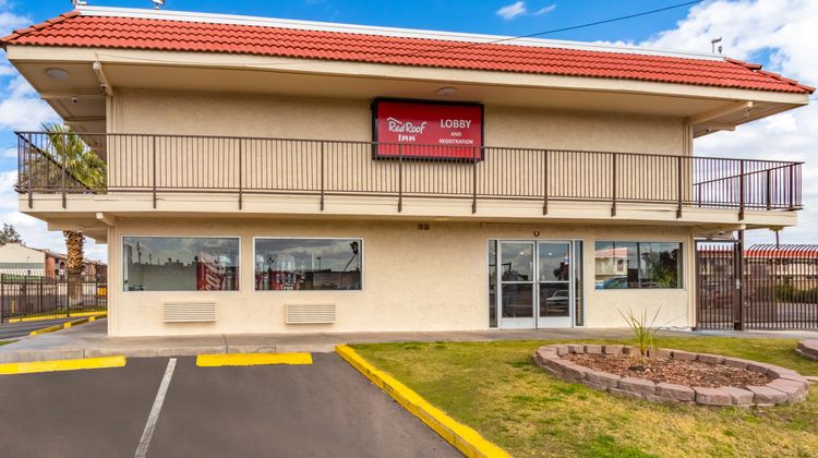 Red Roof Inn Phoenix-Midtown Exterior
