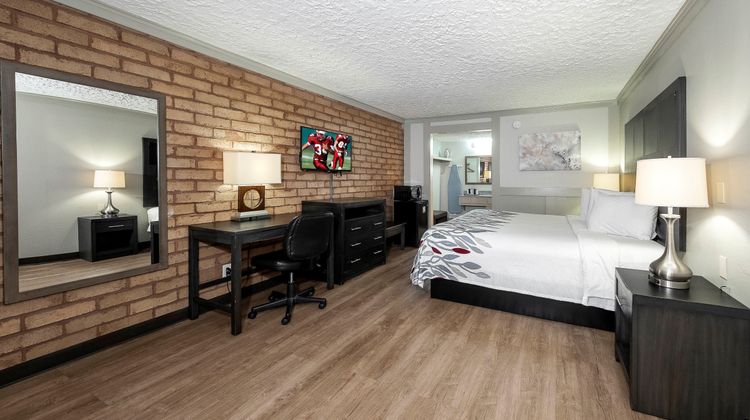 Red Roof Inn Monroe Room