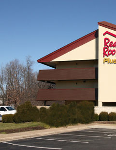 Red Roof PLUS+ Philadelphia Airport