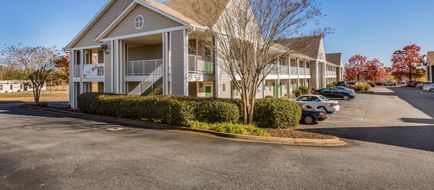 HomeTowne Studios Spartanburg- Asheville Exterior