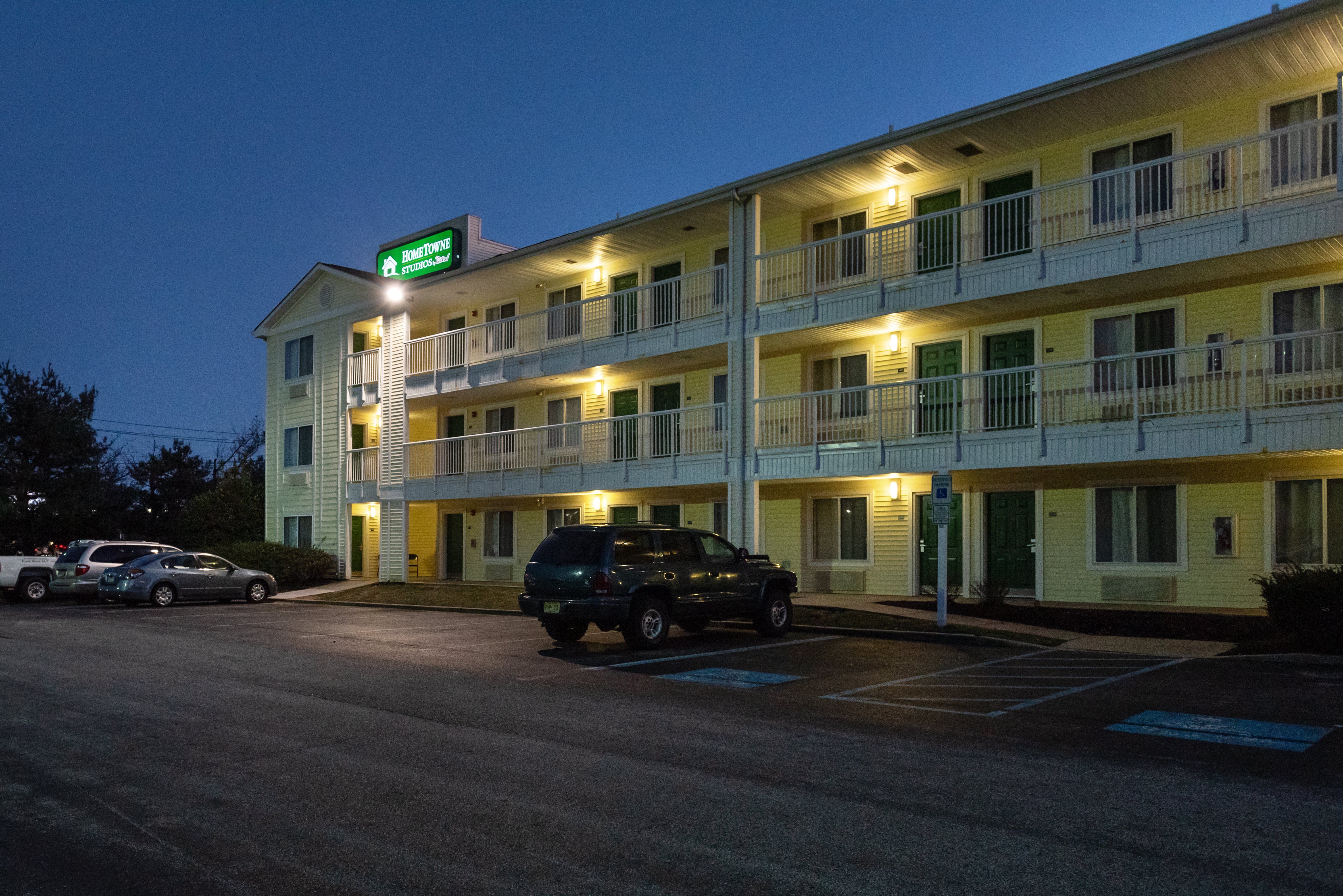Hometowne suites maple sale shade nj