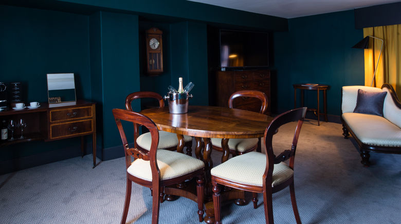 <b>Hotel du Vin Stratford-upon-Avon Suite</b>. Images powered by <a href="https://www.leonardoworldwide.com/" title="Leonardo Worldwide" target="_blank">Leonardo</a>.