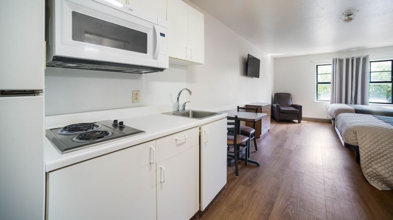 <b>HomeTowne Studios St Louis Airport/ N Room</b>. Images powered by <a href="https://www.leonardoworldwide.com/" title="Leonardo Worldwide" target="_blank">Leonardo</a>.
