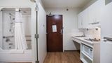 HomeTowne Studios St Louis Airport/ N Suite