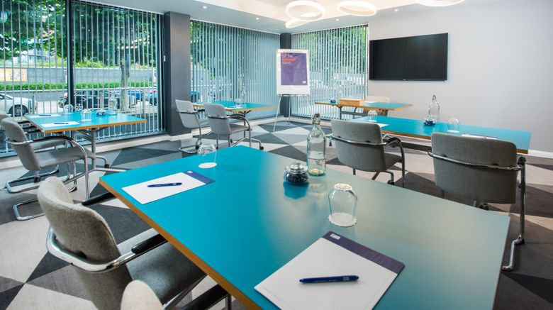 <b>Holiday Inn Express Leeds-Armouries Meeting</b>. Images powered by <a href="https://www.leonardoworldwide.com/" title="Leonardo Worldwide" target="_blank">Leonardo</a>.