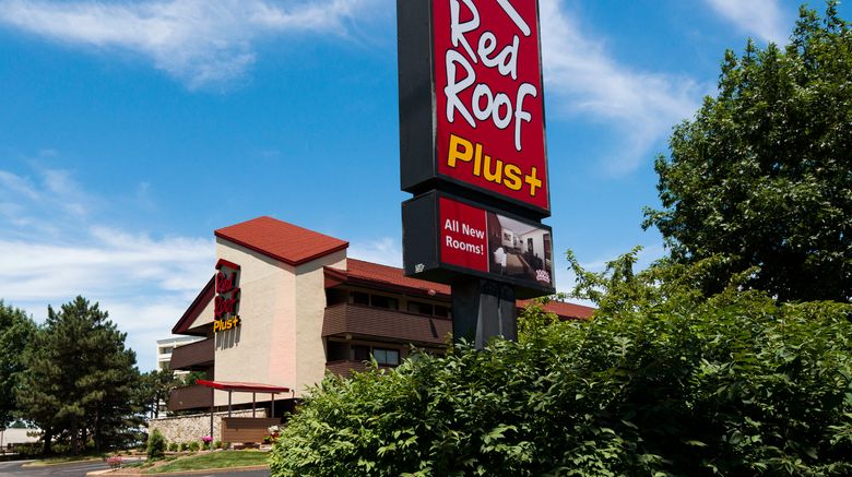 <b>Red Roof PLUS+ St Louis Forest Park Exterior</b>. Images powered by <a href="https://www.leonardoworldwide.com/" title="Leonardo Worldwide" target="_blank">Leonardo</a>.