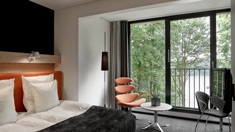 <b>Kolingfjord Hotel Room</b>. Images powered by <a href="https://www.leonardoworldwide.com/" title="Leonardo Worldwide" target="_blank">Leonardo</a>.