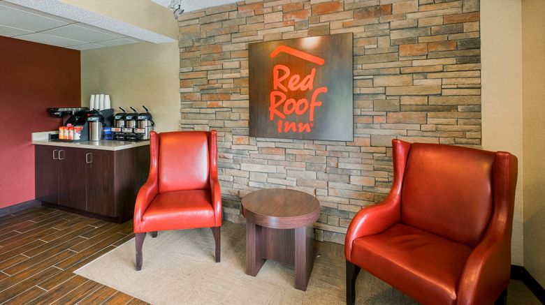 <b>Red Roof Inn Hilton Head Island Lobby</b>. Images powered by <a href="https://www.leonardoworldwide.com/" title="Leonardo Worldwide" target="_blank">Leonardo</a>.