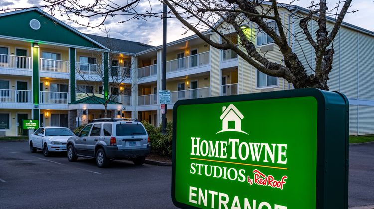 HomeTowne Studios Eugene - Springfield Exterior