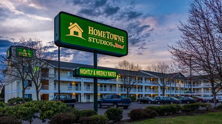HomeTowne Studios Eugene - Springfield Exterior