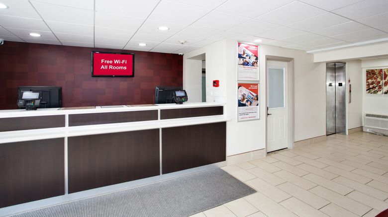 <b>Red Roof PLUS+ Nashville S - Fairgrounds Lobby</b>. Images powered by <a href="https://www.leonardoworldwide.com/" title="Leonardo Worldwide" target="_blank">Leonardo</a>.