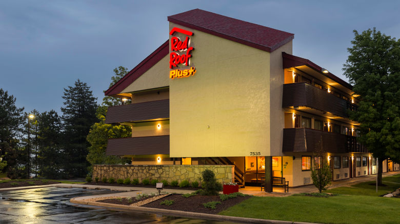 <b>Red Roof Plus Chicago - Willowbrook Exterior</b>. Images powered by <a href="https://www.leonardoworldwide.com/" title="Leonardo Worldwide" target="_blank">Leonardo</a>.