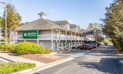 HomeTowne Studios Atlanta-Norcross South