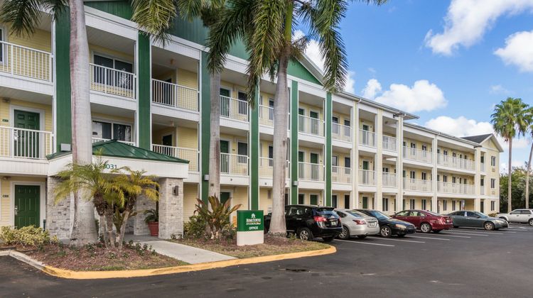 HomeTowne Studios Fort Lauderdale Exterior