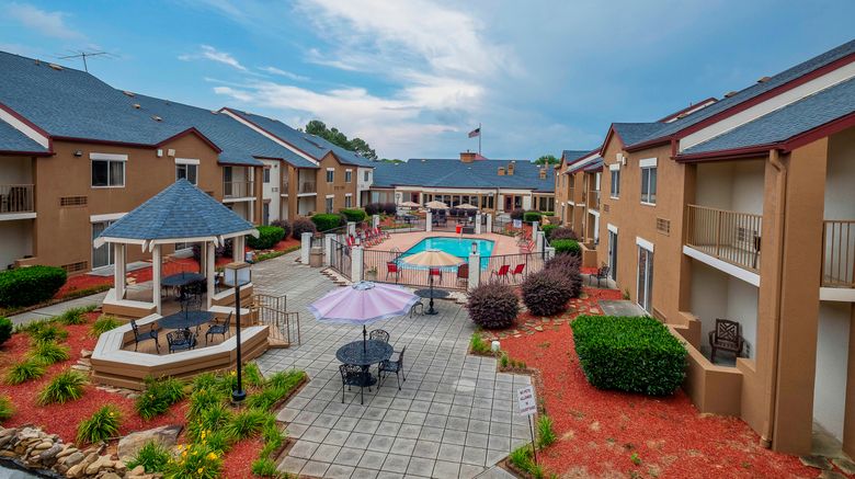 <b>Red Roof PLUS Knoxville West-Cedar Bluff Pool</b>. Images powered by <a href="https://www.leonardoworldwide.com/" title="Leonardo Worldwide" target="_blank">Leonardo</a>.