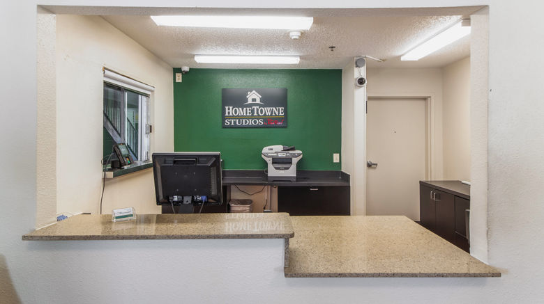 <b>HomeTowne Studios Houston - Northwest Lobby</b>. Images powered by <a href="https://www.leonardoworldwide.com/" title="Leonardo Worldwide" target="_blank">Leonardo</a>.