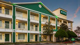 HomeTowne Studios Houston - West Oaks Exterior