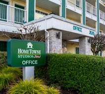 HomeTowne Studios Salem, OR Exterior