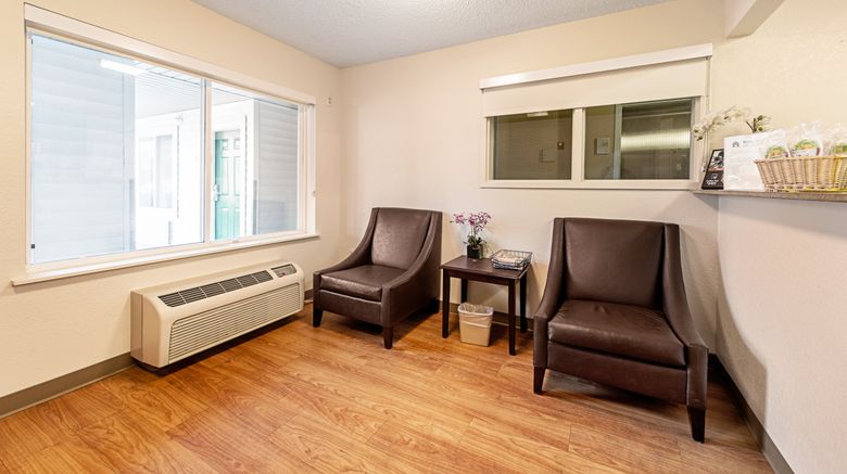<b>HomeTowne Studios Tacoma - Puyallup Lobby</b>. Images powered by <a href="https://www.leonardoworldwide.com/" title="Leonardo Worldwide" target="_blank">Leonardo</a>.