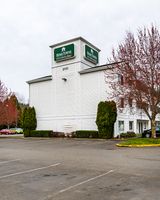 HomeTowne Studios Tacoma - Puyallup