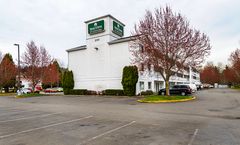 HomeTowne Studios Tacoma - Puyallup