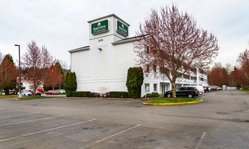 HomeTowne Studios Tacoma - Puyallup
