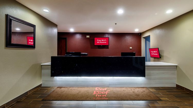 Red Roof Osage Beach - Lake of the Ozark Lobby