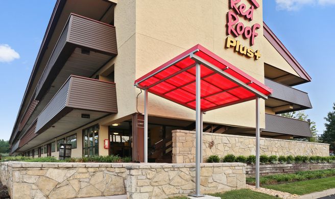 Red Roof PLUS+ Baltimore North-Timonium Exterior