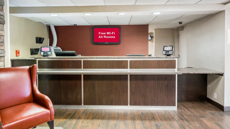 <b>Red Roof PLUS+ Boston-Woburn/Burlington Lobby</b>. Images powered by <a href="https://www.leonardoworldwide.com/" title="Leonardo Worldwide" target="_blank">Leonardo</a>.