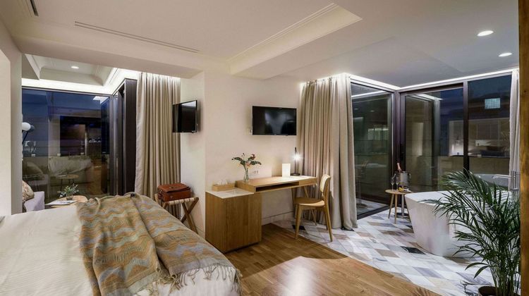 niche hotel Athens Room