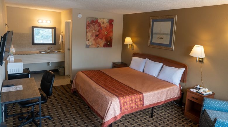 <b>Red Carpet Inn & Suites Room</b>. Images powered by <a href="https://www.leonardoworldwide.com/" title="Leonardo Worldwide" target="_blank">Leonardo</a>.