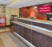 Red Roof Inn Toledo - University Lobby