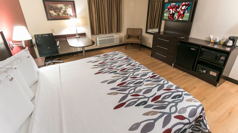 <b>Red Roof Inn Raleigh Southwest - Cary Room</b>. Images powered by <a href="https://www.leonardoworldwide.com/" title="Leonardo Worldwide" target="_blank">Leonardo</a>.