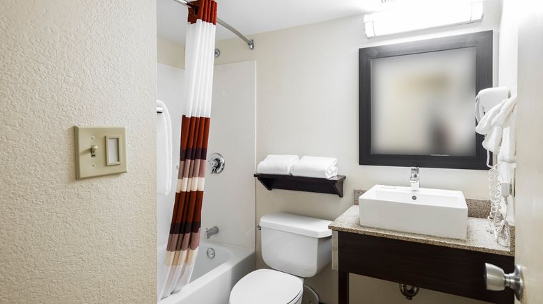 <b>Red Roof PLUS+ San Antonio Downtown Room</b>. Images powered by <a href="https://www.leonardoworldwide.com/" title="Leonardo Worldwide" target="_blank">Leonardo</a>.