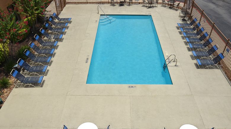 <b>Red Roof PLUS+ San Antonio Downtown Pool</b>. Images powered by <a href="https://www.leonardoworldwide.com/" title="Leonardo Worldwide" target="_blank">Leonardo</a>.