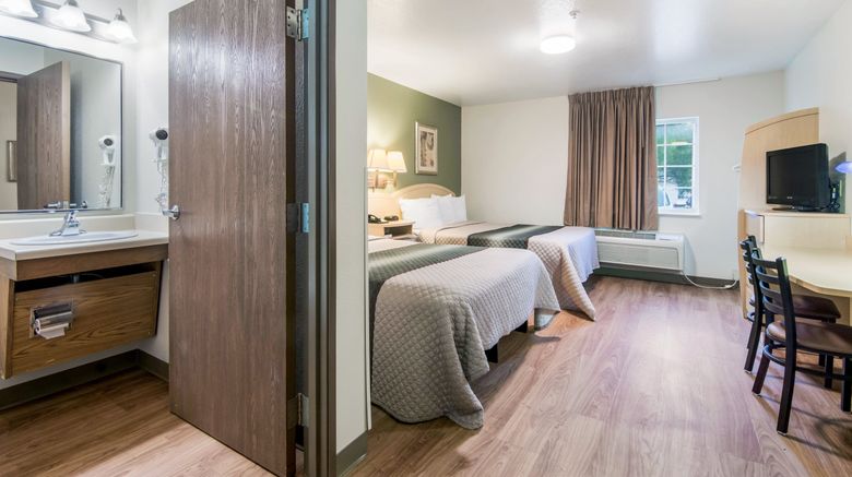 <b>HomeTowne Studios & Suites Bentonville Room</b>. Images powered by <a href="https://www.leonardoworldwide.com/" title="Leonardo Worldwide" target="_blank">Leonardo</a>.