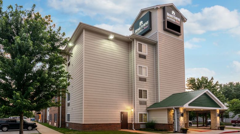 <b>HomeTowne Studios & Suites Bentonville Exterior</b>. Images powered by <a href="https://www.leonardoworldwide.com/" title="Leonardo Worldwide" target="_blank">Leonardo</a>.