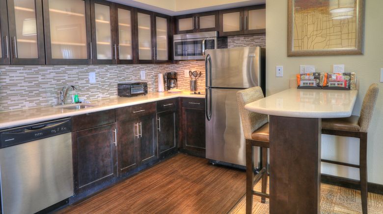 <b>Staybridge Suites Knoxville-West Room</b>. Images powered by <a href="https://www.leonardoworldwide.com/" title="Leonardo Worldwide" target="_blank">Leonardo</a>.