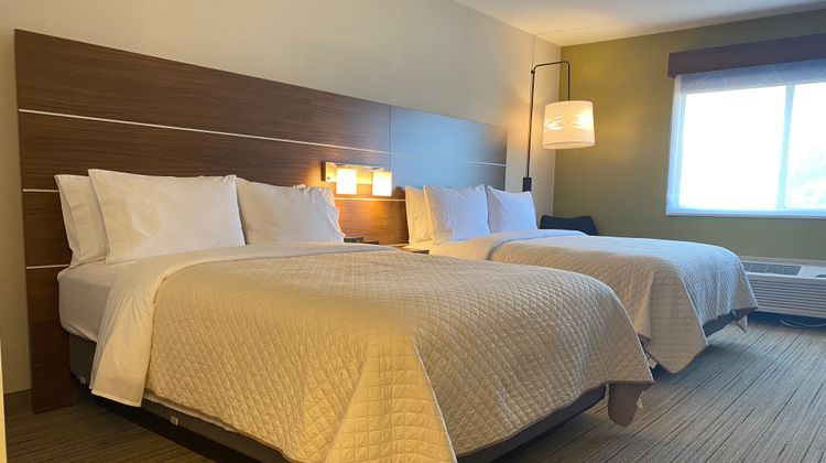 Holiday Inn Express/Stes Silicon Valley Room